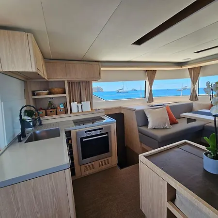 Patagonia Hotel en barco Valencia