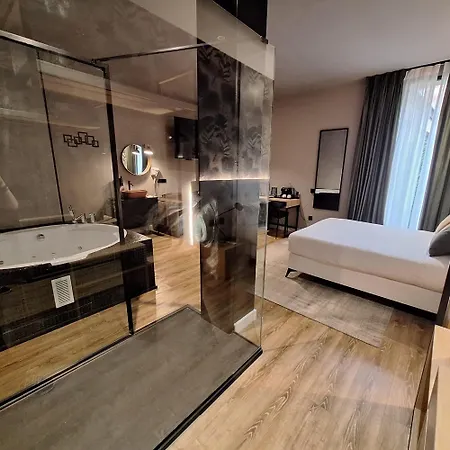 Saman Boutique 4*