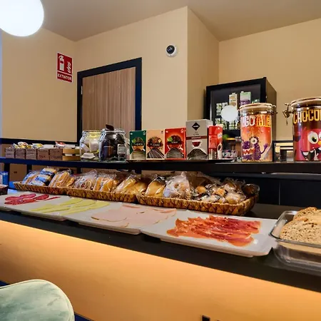 Hografic Ξενοδοχείο 2*