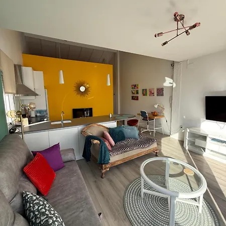 Petite Penthouse With The Sunniest Terrace In Apartment *