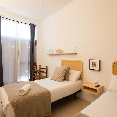 Apartment Florit Flats - The Pitiusas *