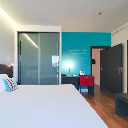 Atarazanas Otel