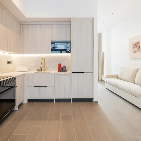 Deluxe - Ciudad De Artes *