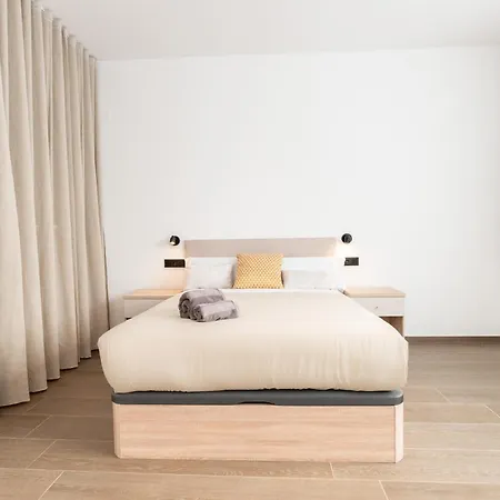 Deluxe - Ciudad De Artes *