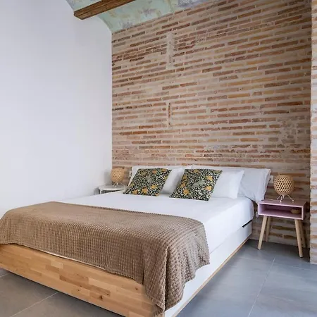 Centrica Y Encantadora Vivienda. Valencie