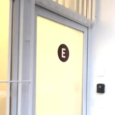 Comfort Near Metro, 2 Bed, 1 Bath