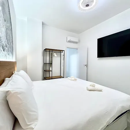 Getaway - Jacuzzi, Space & Comfort