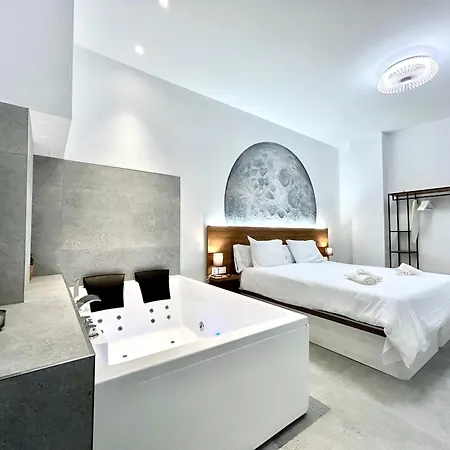 Getaway - Jacuzzi, Space & Comfort * Valencie