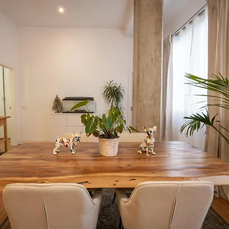 ホームステイ Con Terraza Y Bano Privado Y Comodidades Compartidas