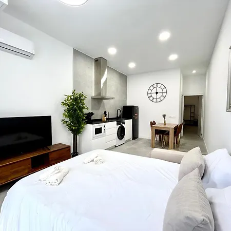 Urban Escape Comfort Meets Luxury, 4 Ppl Walencja