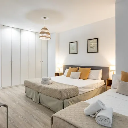 Travel Habitat Ayuntamiento شقة