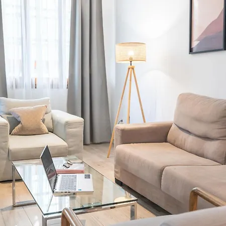 Travel Habitat Ayuntamiento Apartment Valencia