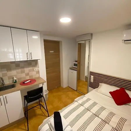 Con Cocina Y Bano Privado De Temporada Vacaciones Largas Long Desde 11 Noches Апартаменты Валенсия