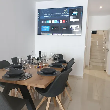 Malvalindabeach Preciosa Casa Malvarrosa-patacona Апартаменты *