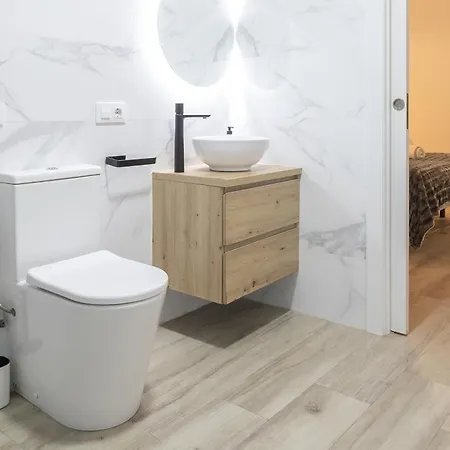 Ln4 - Loft Espacioso Y Acogedor Estudio Cerca Del Metro Zona Ayora דירה ולנסיה