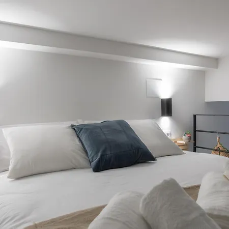 Rm1 - Loft Comodos Estudios Duplex Cerca A La Avenida Del Puerto Апартаменты Валенсия