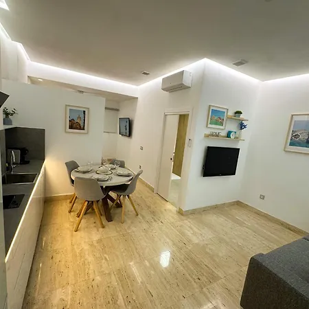 Centrico Cerca De Torres De Serrano Y Viveros Валенсия