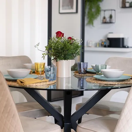 Dormforyou Ciudad De Ciencias Terraza Апарт-отель 4*