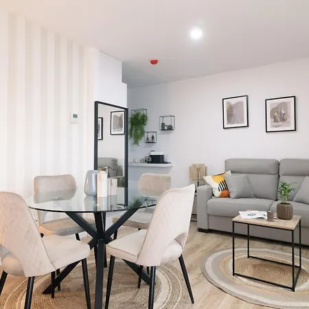 Dormforyou Ciudad De Ciencias Terraza Апарт-отель Валенсия