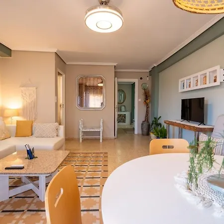 Piso Luminoso Y Conectado, A 5 Min De La Ciudad De Artes Appartamento *