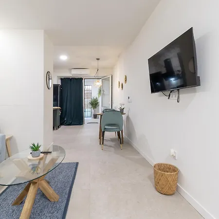 Ag7 Loft Espaciosos Estudios Con Terraza Cercanos Al Metro Zona Ayora * Валенсия