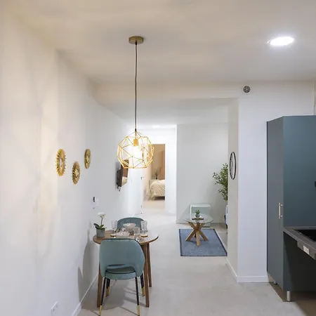 Ag7 Loft Espaciosos Estudios Con Terraza Cercanos Al Metro Zona Ayora Апартаменты