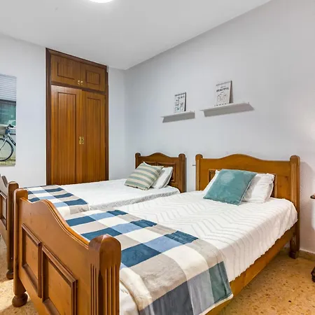 Centrally Located Temporary, Very Spacious Pataconabluerentals * ולנסיה
