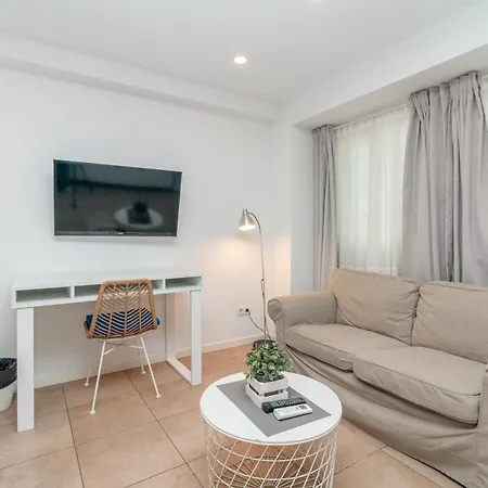 Ξενοδοχείο με διαμερίσματα Bet - Abastos 4*