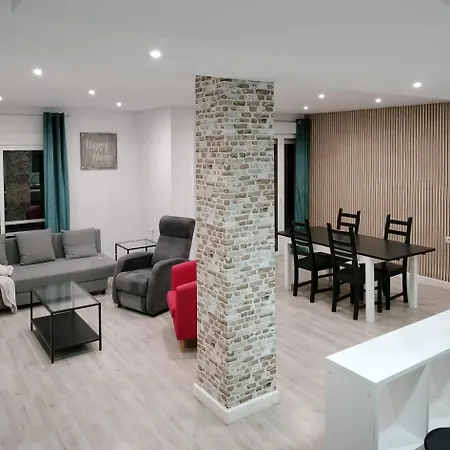 Familias Y Grupos Muy Grande En El Centro De