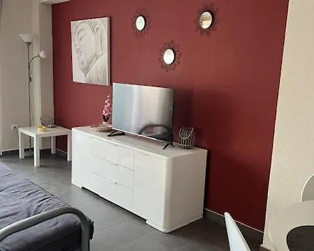 Apartment Near The Valencia