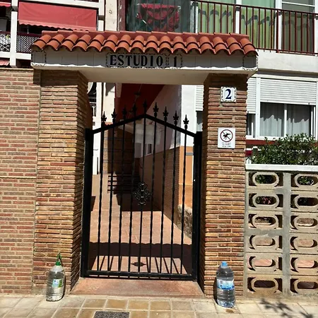 Apartment Near The Valencia