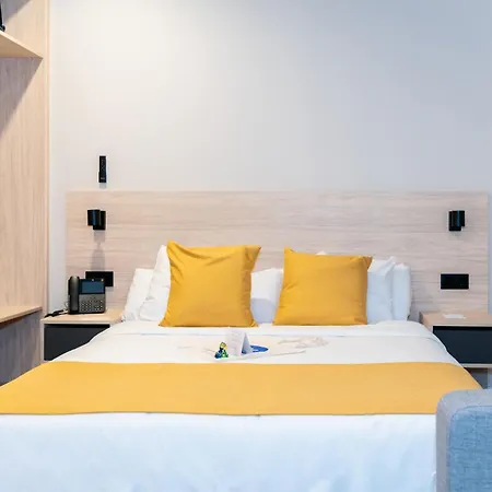 מלון דירות Dorm4you Arena 2 ולנסיה