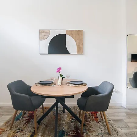 Cozy Loft In Valence