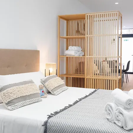 Travel Habitat Maritim-serreria Lofts 公寓