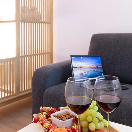 Travel Habitat Maritim-serreria Lofts ולנסיה