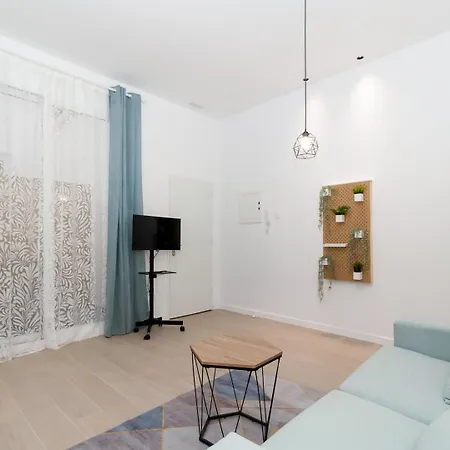 Апартаменты Guestready - Valencia's Vibrant Malvarrosa *