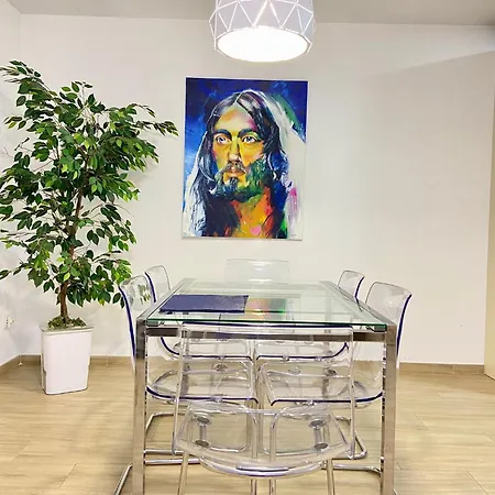 ホームステイ Frente Estacion De Tren Joaquin Sorolla バレンシア