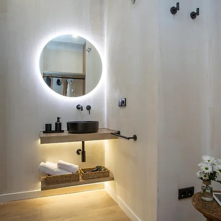 Penzion Nomad Haux Mestalla 101 Valencie