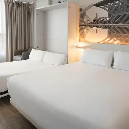 Ciudad De Ciencias Hotel