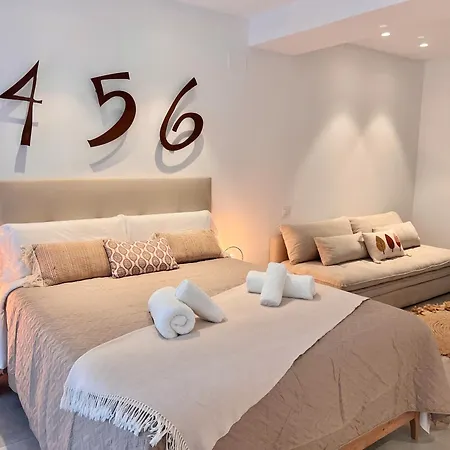 Valencia Guest Bis Suites Ruzafa 4*