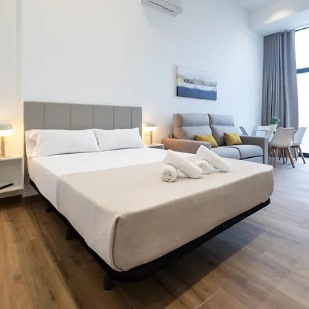 Les Arts Plaza By Concept Flats דירה