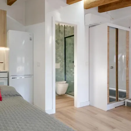 Ciutat Vella Modern Apartament *