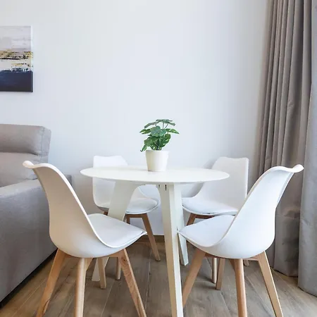 Les Arts Plaza By Concept Flats דירה