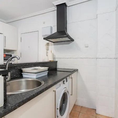 Apartamento Confortable Apto En La Playa A 10min De