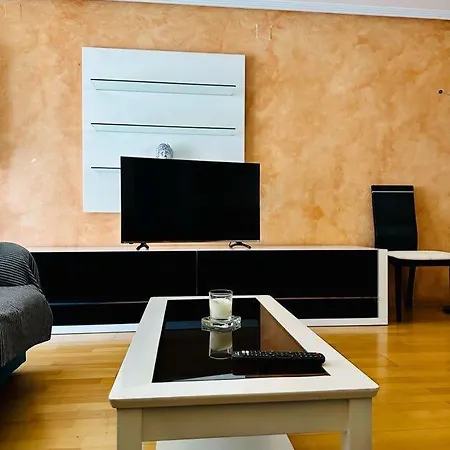 Moderno Y Comodo En *
