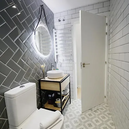 Apartmán Beautiful Modern Loft 1km From The Sea In