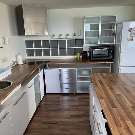 Spacious In With Sea View - 160 Sqm Апартаменты *