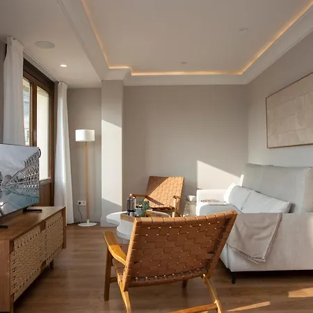 Singularstays Atico Reina Catalina شقة