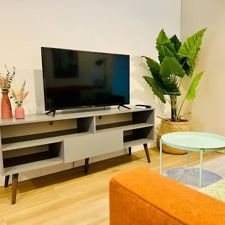 Ori A Cool & Wide Next To Historic Center * Valensiya