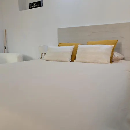 Apartamento Arenas 3 *